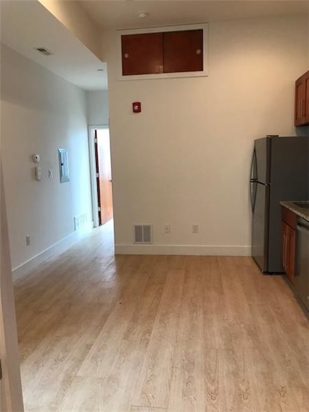 Building Photo - 2737 W Girard Ave