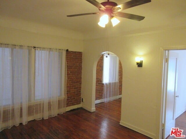 Building Photo - 654 S Detroit St