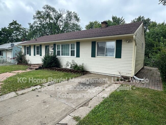 Foto del edificio - 10700 E 28th Terrace S