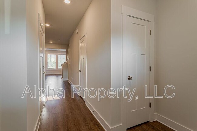 Photo - 30 Mardale Ln Townhome