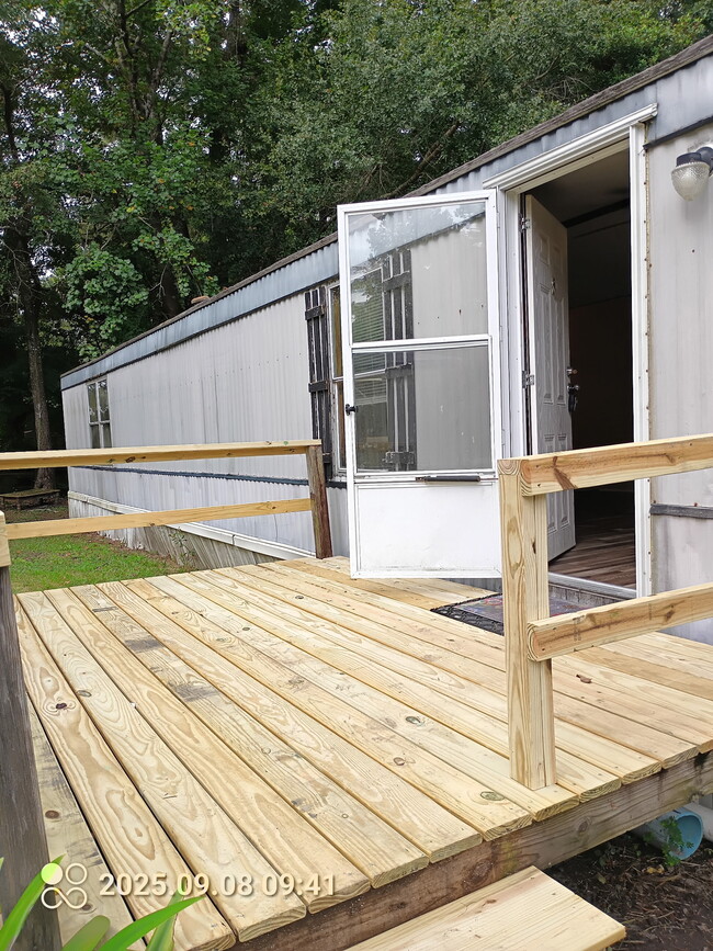 Building Photo - 151 Walnut Branch Dr
