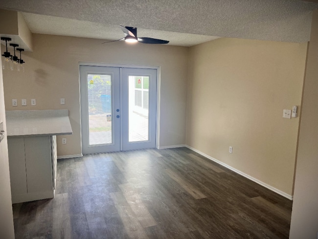 Photo - 1230 E Muriel St Apartment