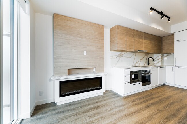 Building Photo - 1050 Eastern Ave