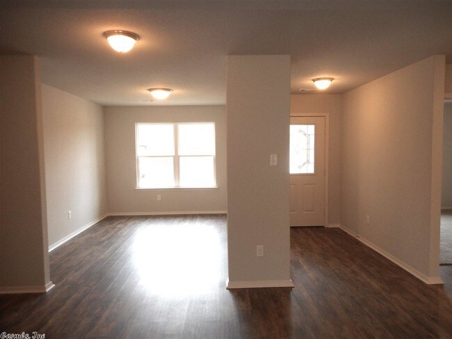 Building Photo - 17113 Crooked Oak Dr
