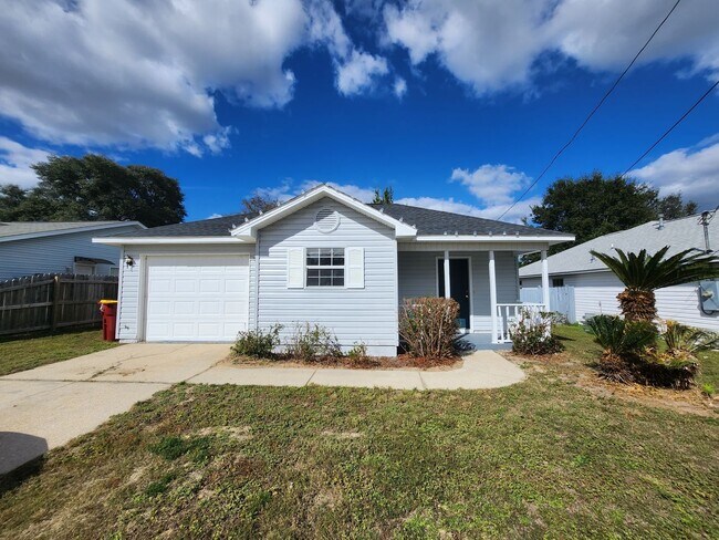 Building Photo - 419 Apple Dr Crestview, FL 32536. January ...