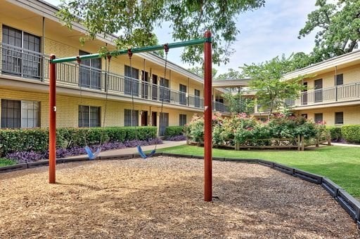 Building Photo - 4411 Airport Blvd
