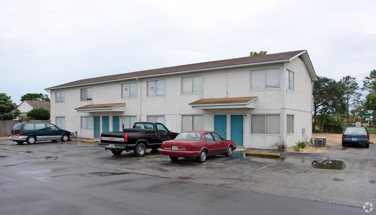 Primary Photo - 17015 Guava Ave