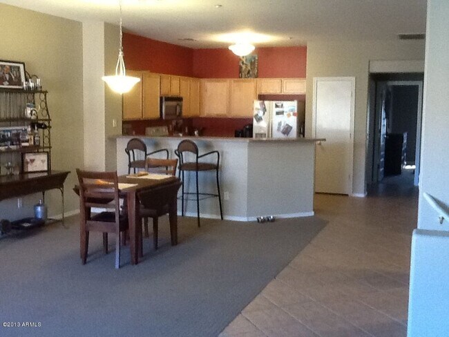 Open kitchen - 805 S Sycamore