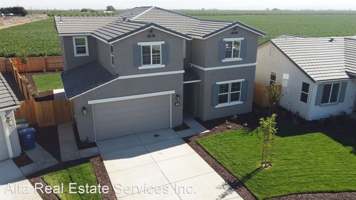 5 br, 3 bath House 1105 Pearl Drive House Rental in Los Banos, CA