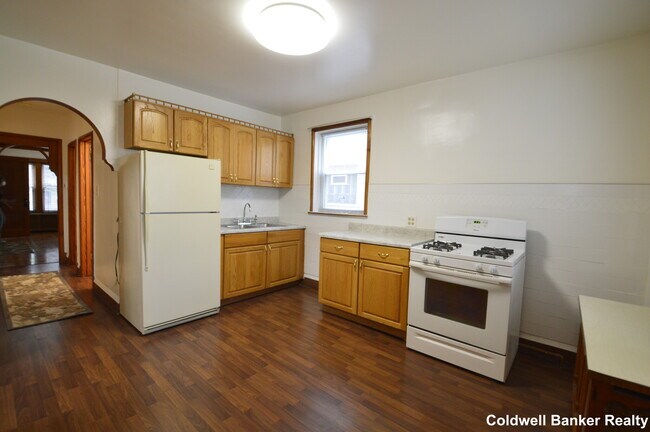 Building Photo - 3434 N Hamlin Ave