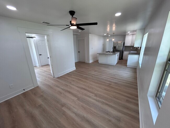 Foto del edificio - 1400 N 6th St