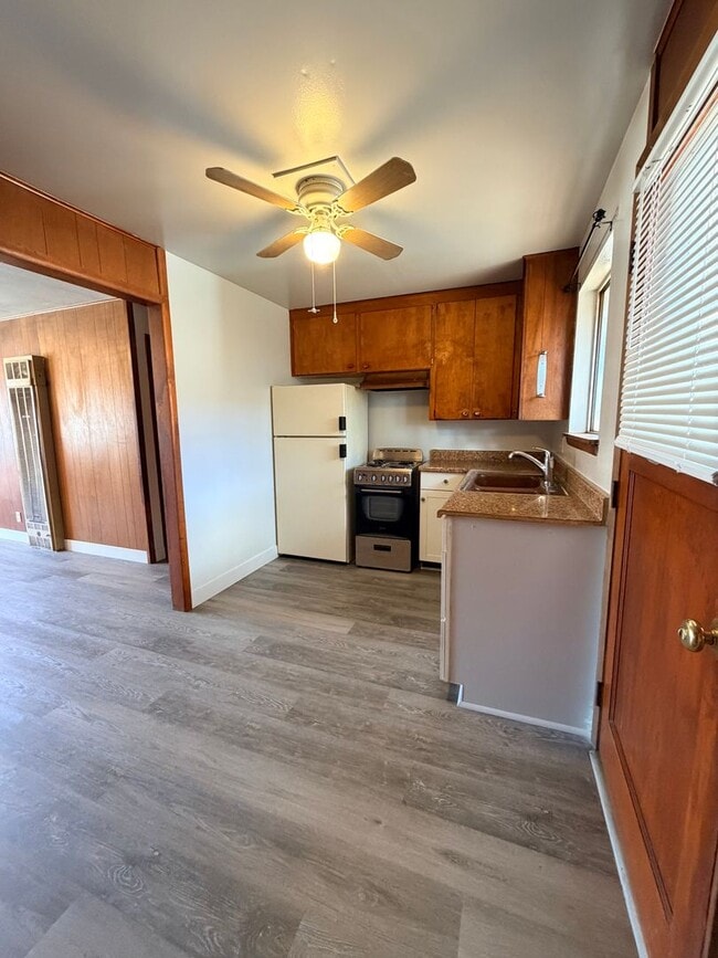 Building Photo - 4070 Shinners Pl