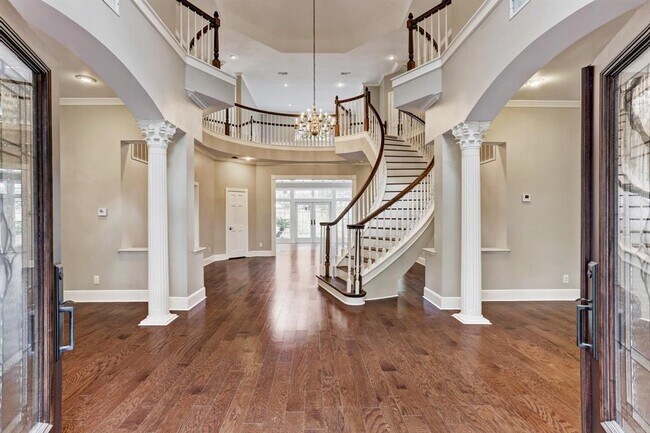 Building Photo - 14822 Bramblewood Dr
