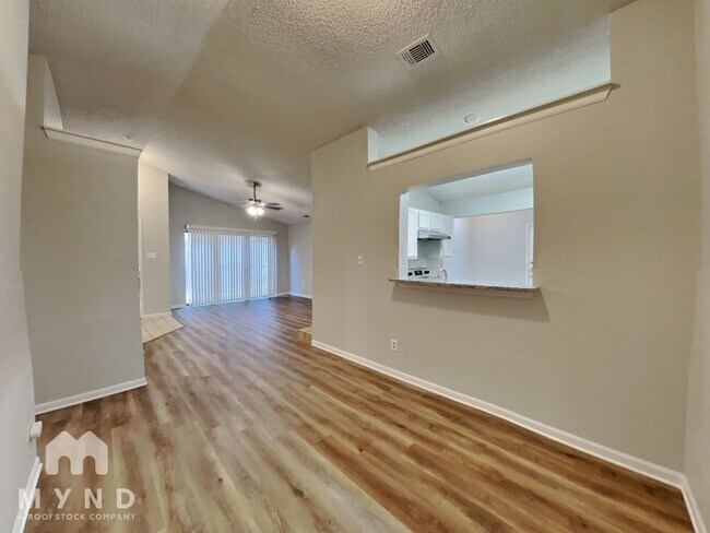 Foto del edificio - 156 High Pointe Ln