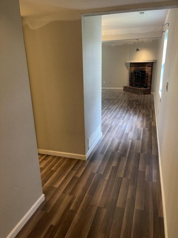 Foto principal - 701 Cedar Dr
