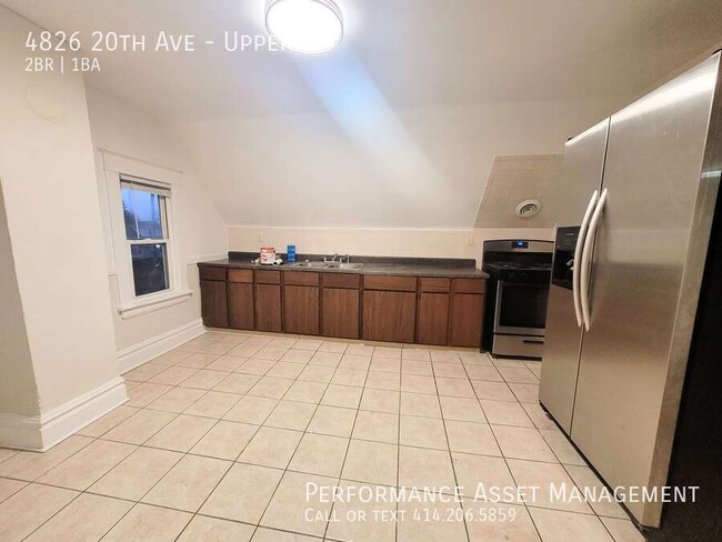 Building Photo - Comfortable 2-Bedroom Unit in a Desirable ...