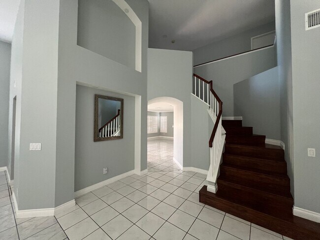 Foto del edificio - Beautiful 5bed 3bath Colton Home!