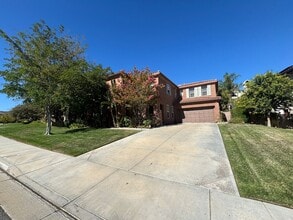 Building Photo - 26855 Boulder Crest Dr