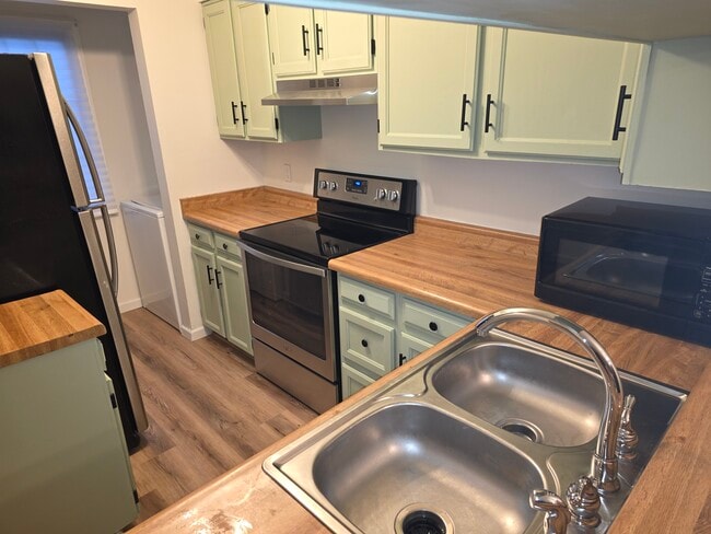 Foto del edificio - 3330 Queen Anne Way