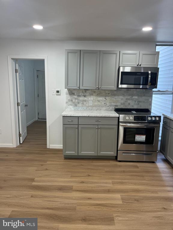 Building Photo - 163 N Edgewood St