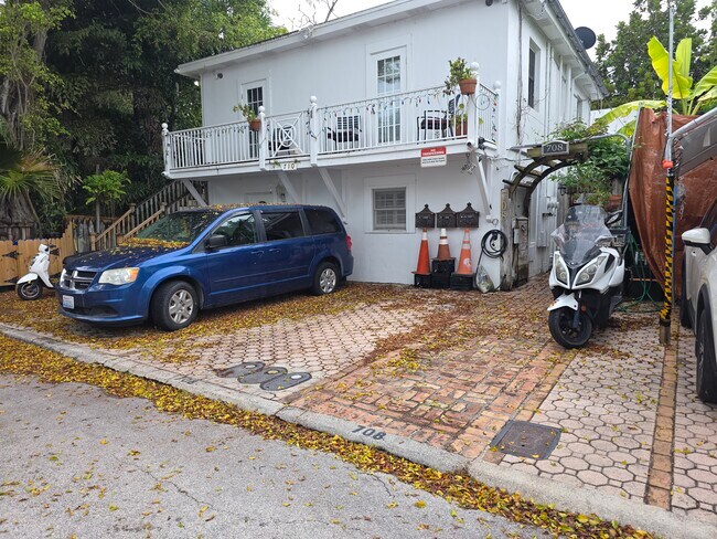 Foto del edificio - 710 Whitmarsh Ln