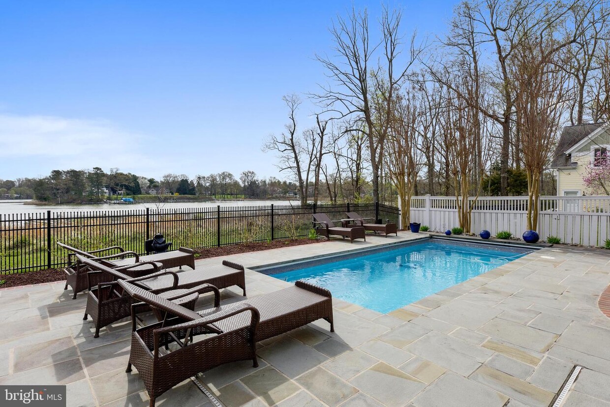 Foto principal - 7937 Maiden Point Ct