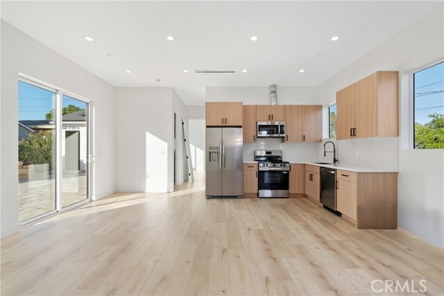 Building Photo - 17315 Los Alimos St