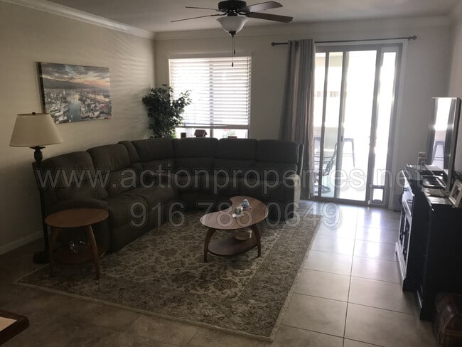 Building Photo - Gated Single Story, 2 Bedroom 2 Ba, Covere...