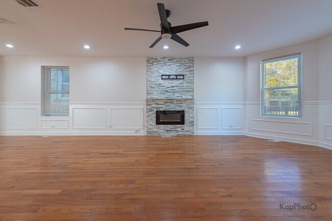 Foto del edificio - 527 N Ridgeway Ave