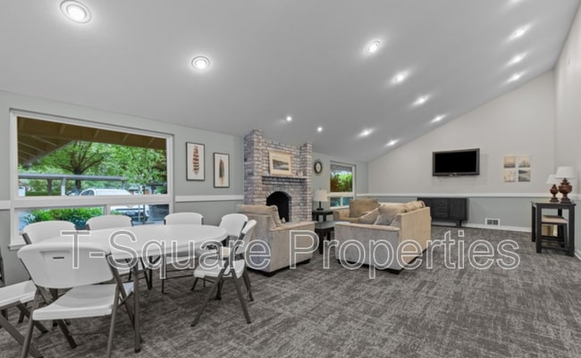 Foto del edificio - 14200 NE 171st St