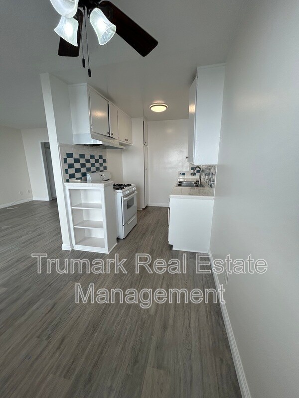Foto del edificio - 1811 Huntington Dr