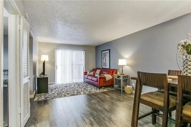 Living Room - 4859 Cedar Springs Rd