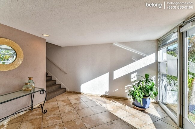 Building Photo - 1250 E Ocean Blvd