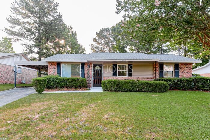 Foto principal - 3120 Gleason Ave
