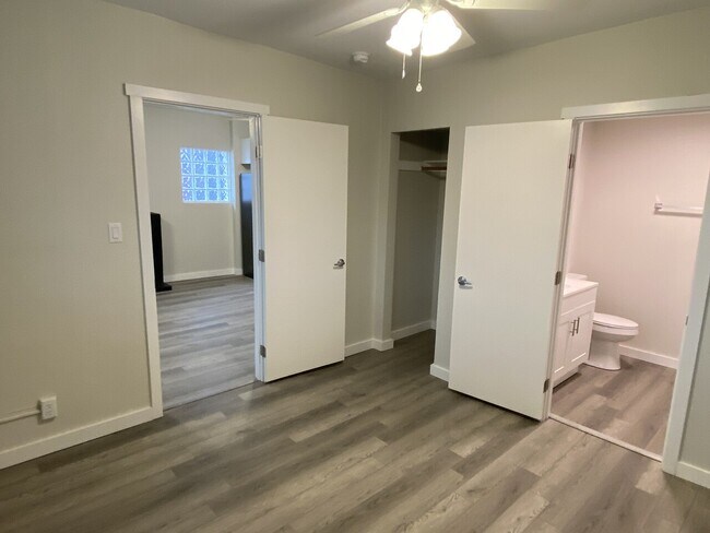 Foto del edificio - 2126 N 25th Place