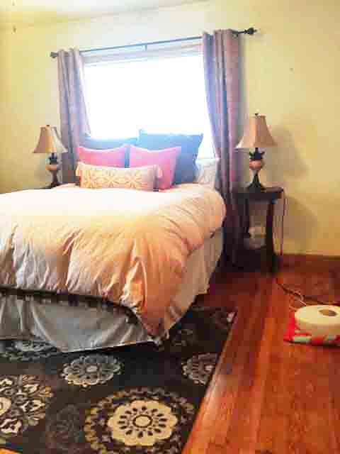 Foto del edificio - 2102 E Howard Ave