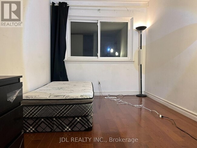 Photo du bâtiment - 2451 Bridletowne Cir