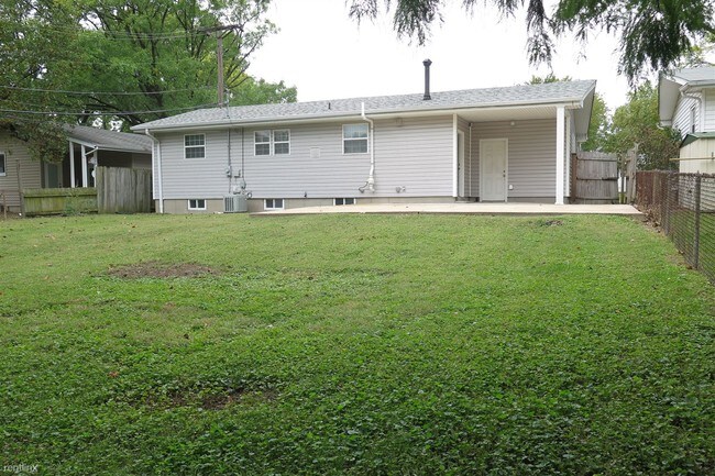 Building Photo - 3 br, 2 bath House - 30 Cortez Dr