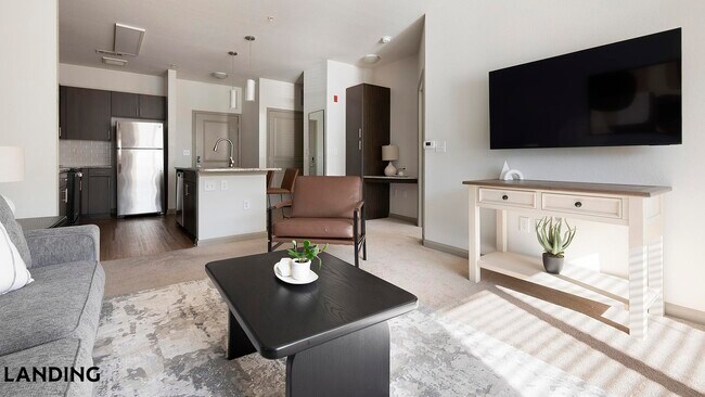 Building Photo - 10051 Perimeter Station Dr