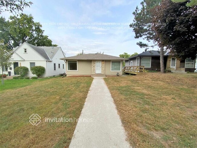 Building Photo - 3112 Nevada Ave S