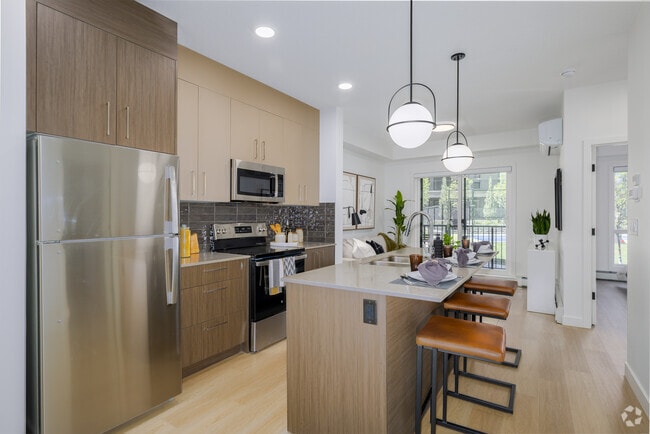 1BR, 1BA w/ Den - 609SF - Kitchen - Township Collective