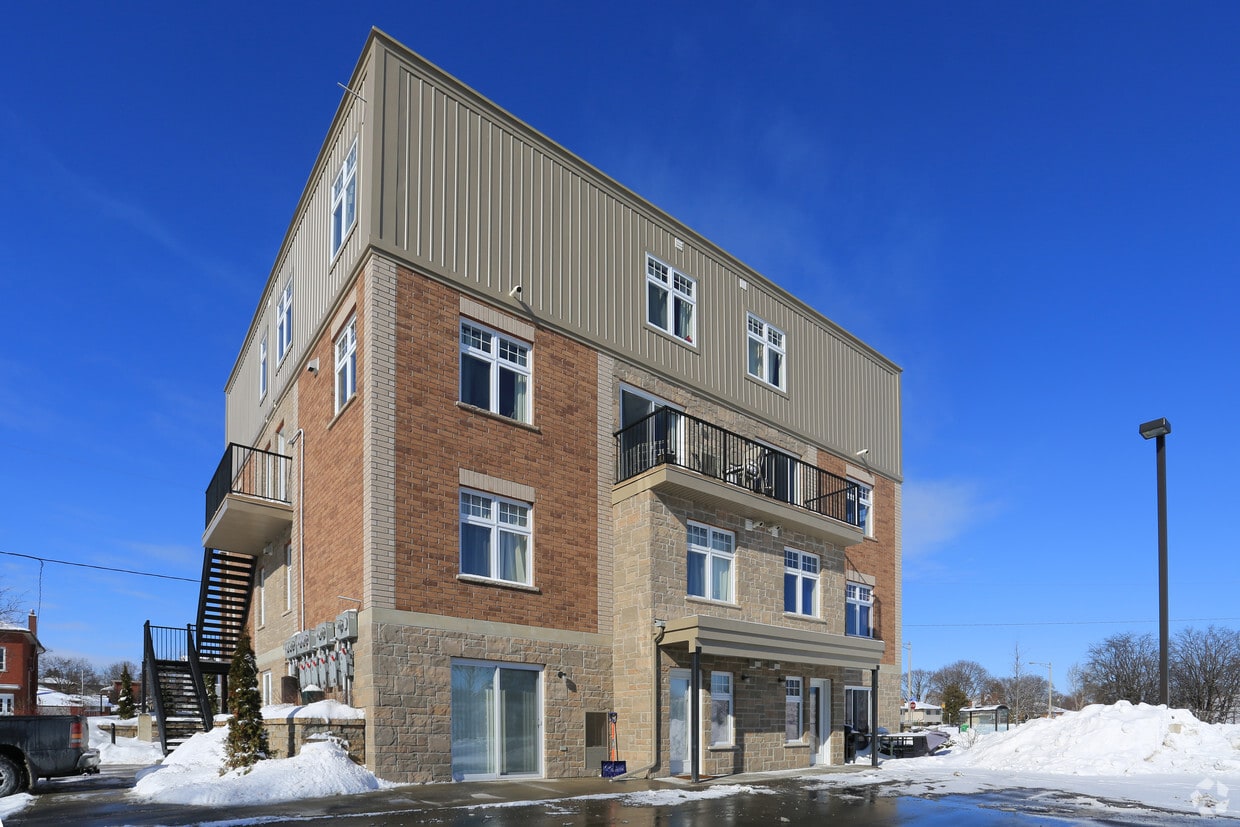 Building Photo - 91 Dixon St