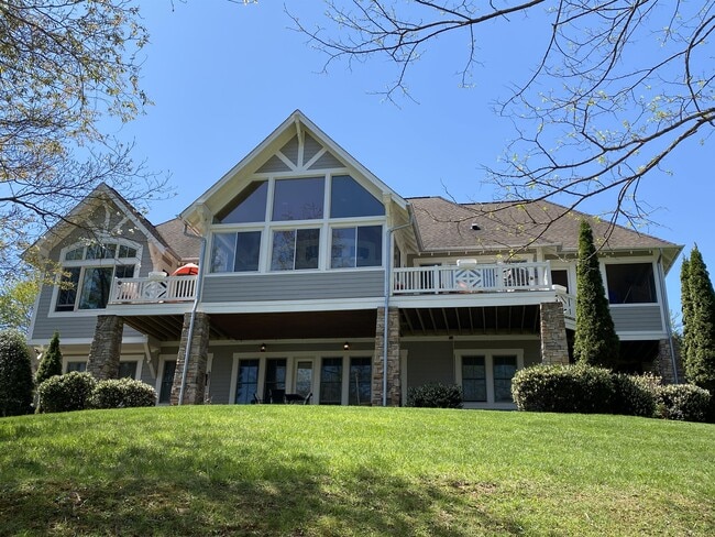 Building Photo - 65 Orvis Stone Cir