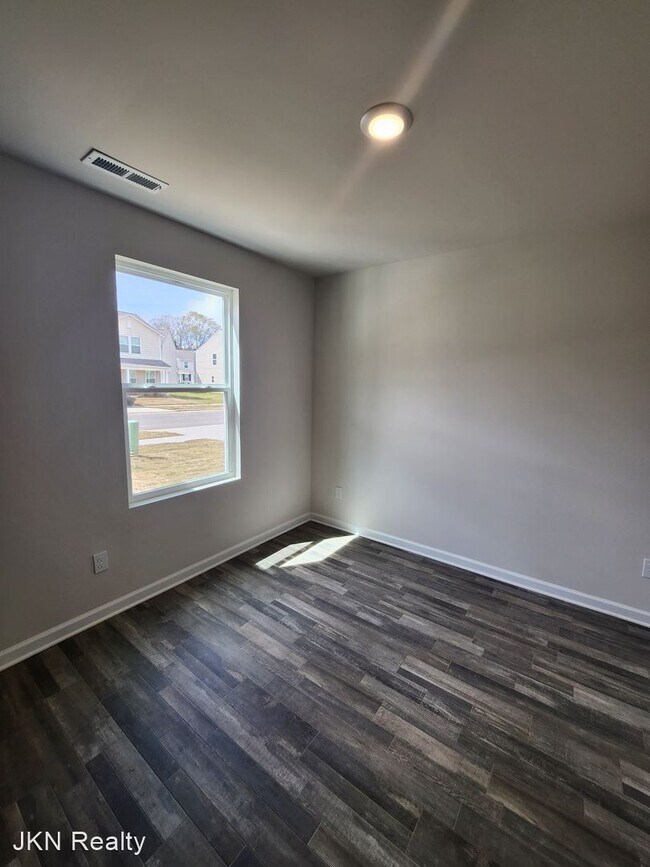 Foto del edificio - 4 br, 2.5 bath House - 426 Winsley Dr