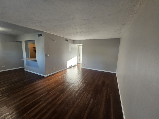 Foto del edificio - 7411 Astor Ave