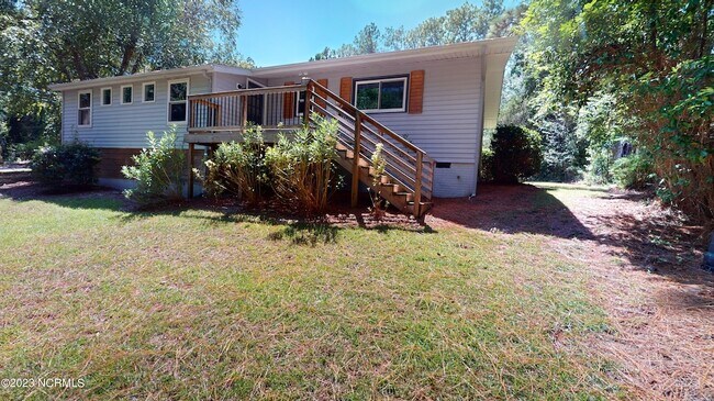 Building Photo - 505 W Rhode Island Ave