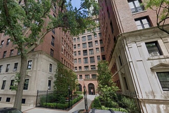 Building Photo - 400 W Deming Pl
