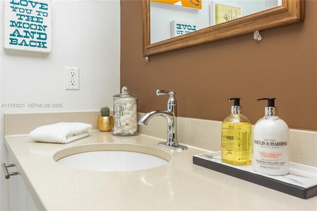 Foto del edificio - 3250 NE 1st Ave