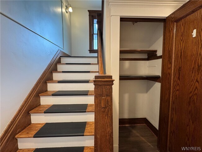 Building Photo - 2 Agassiz Cir