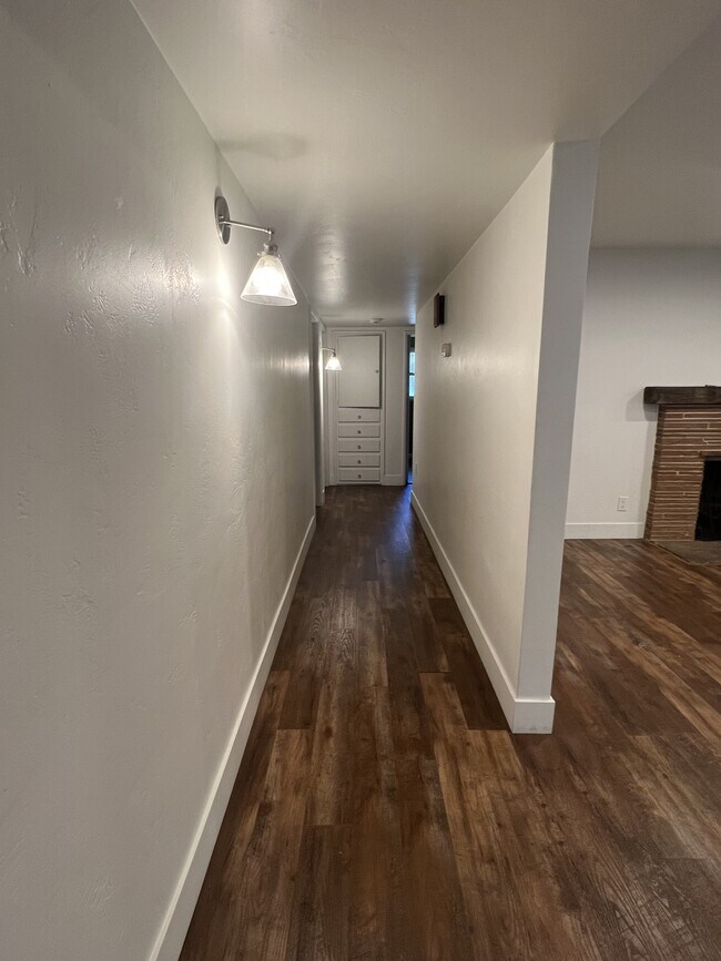 Foto del edificio - 2424 Cedar St